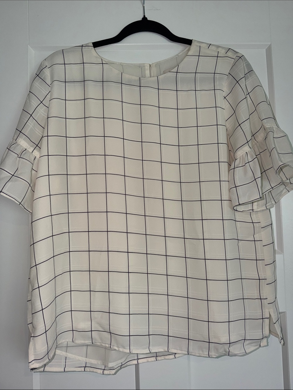Loft Women’s Cream Windowpane Ruffle Sleeve Top